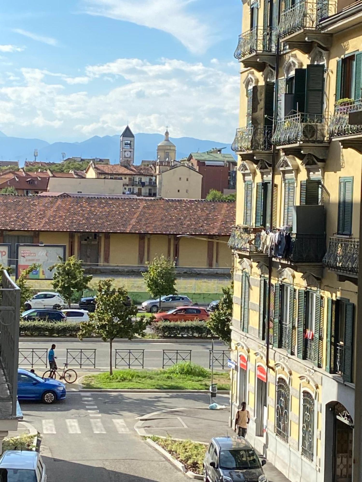 Spazioso Vicino Al Centro Appartamento